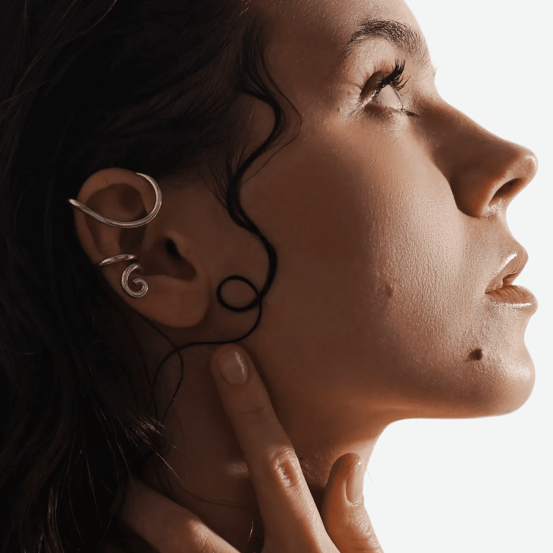 OBJ. 9 кафф вьюнок крупный план